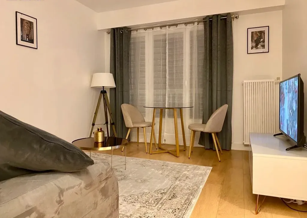 Location Asnières-sur-Seine Appartement 673c490d11e3