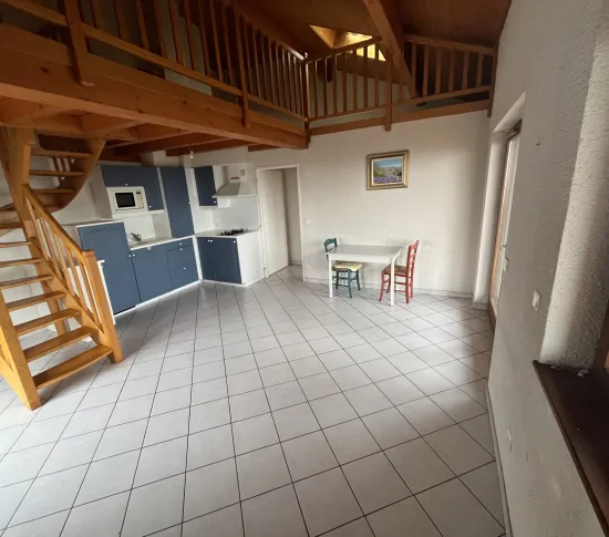 Location Cranves-Sales Appartement 673c7725ba37