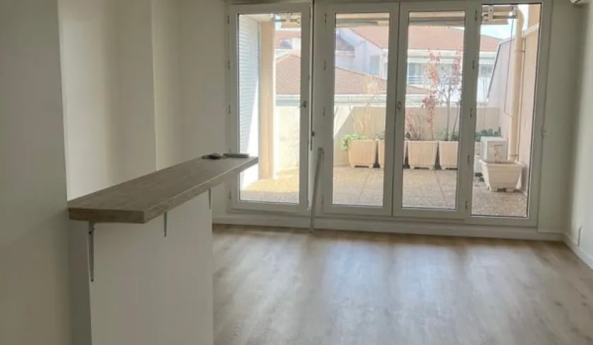 Location Marseille Appartement 674a310e3183