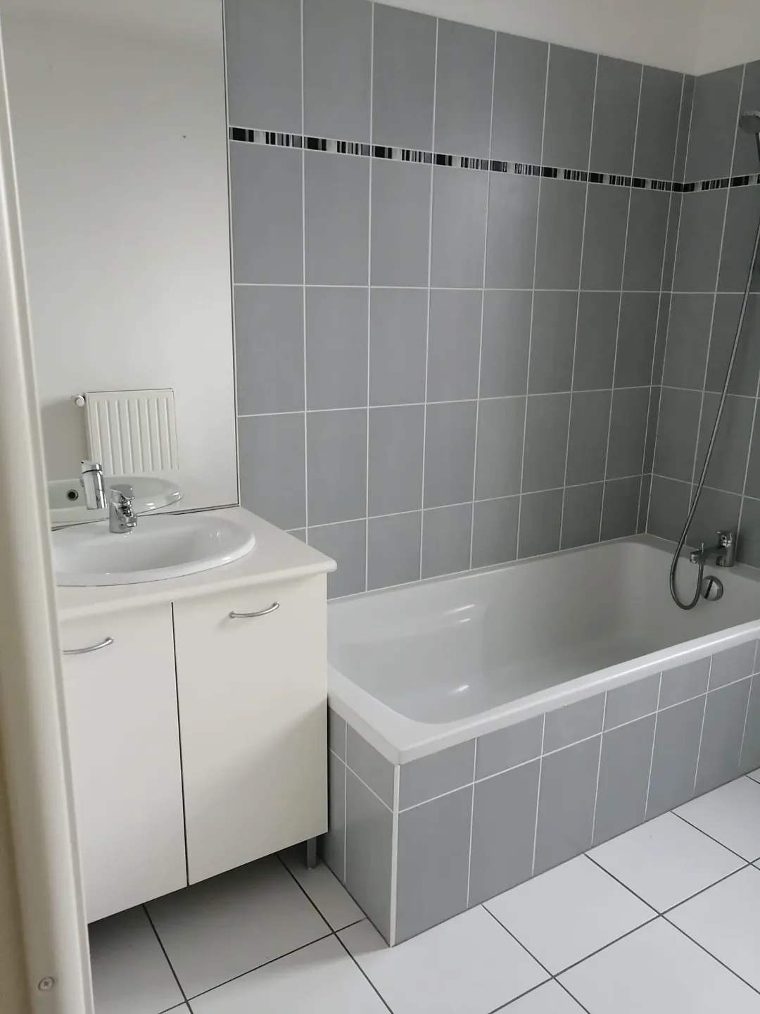 Location Bordeaux Appartement 674f1be3928d