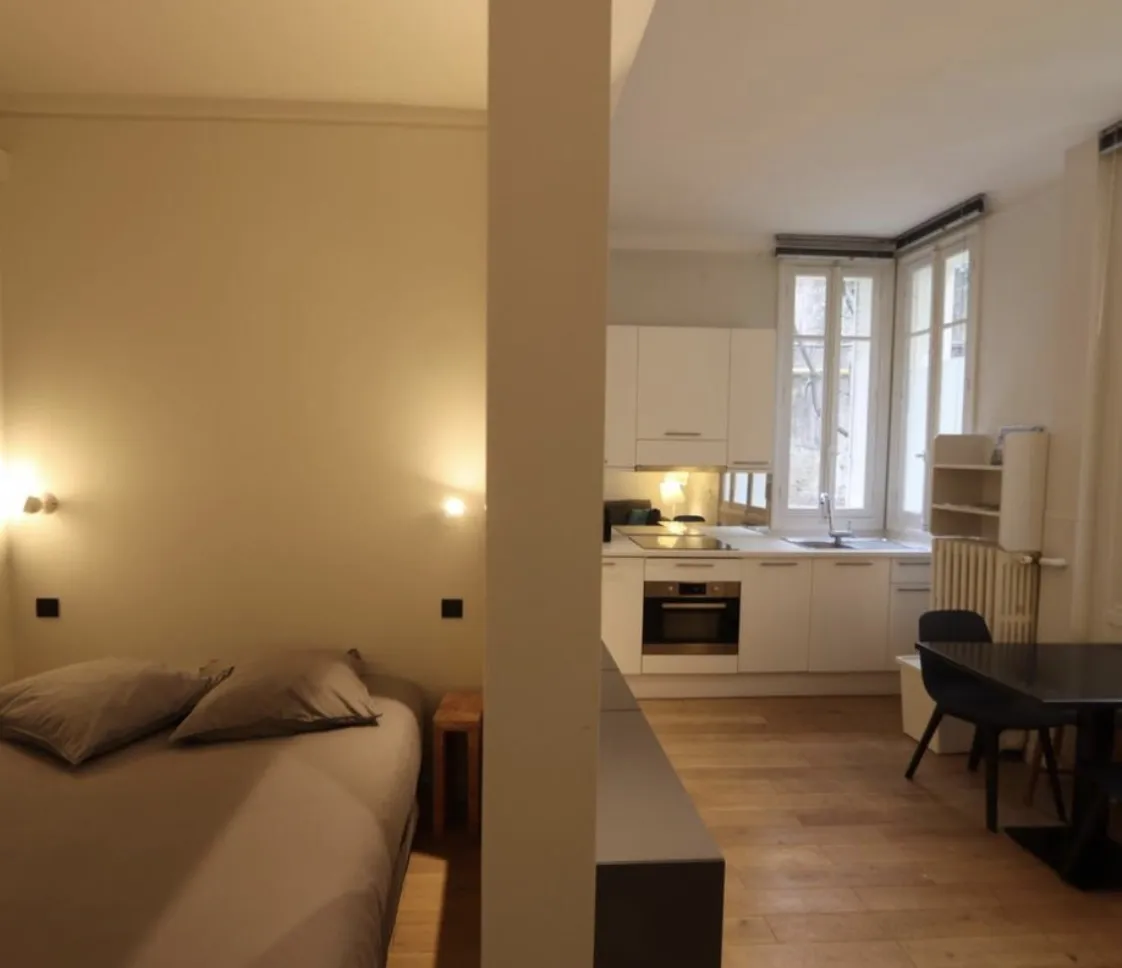 Location Paris Appartement 6750c1d7b380