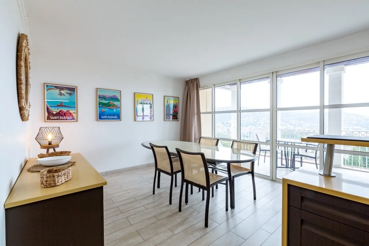 Location Saint-Raphaël Appartement 67517089bf38