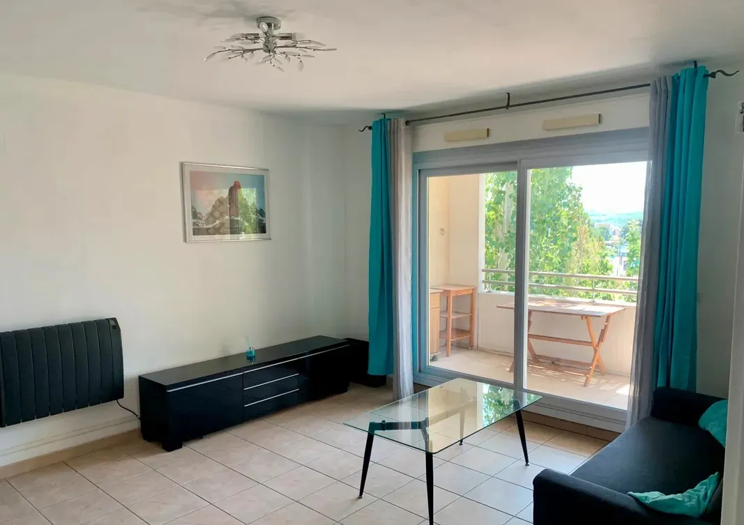 Location Aix-en-Provence Appartement 6751bf440e5e