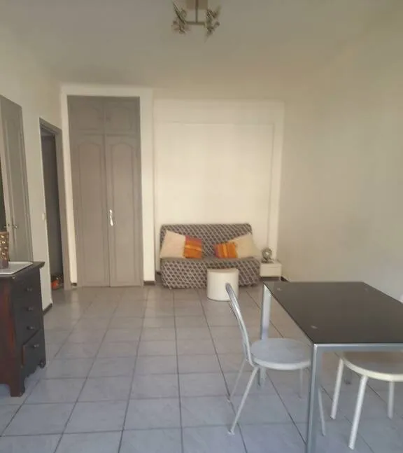 Location Nice Appartement 67615d13696f