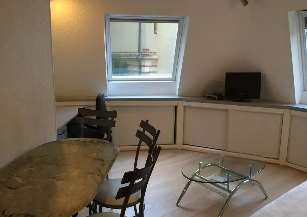 Location Rennes Appartement 677665678102