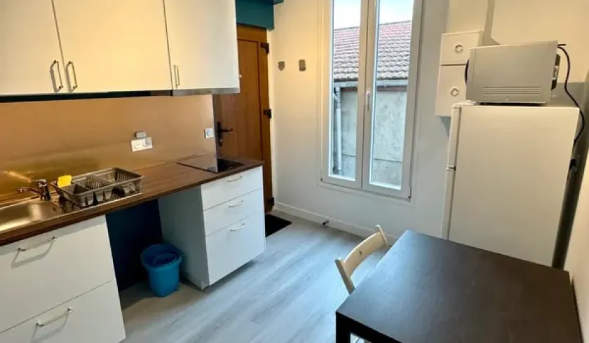 Location Ivry-sur-Seine Appartement 67767b2032ac