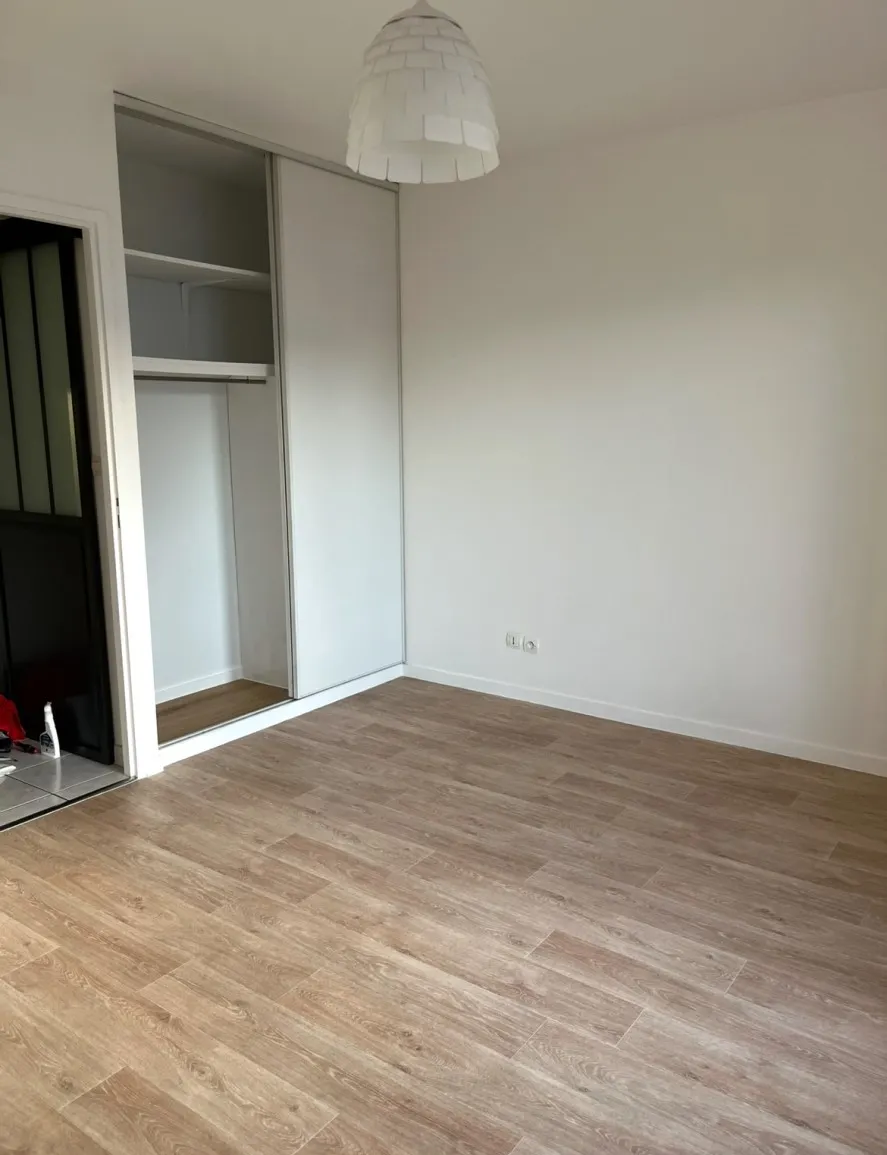 Location Pessac Appartement 67779be8314e