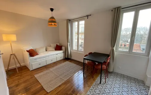 Location Asnières-sur-Seine Appartement 677bace8102b