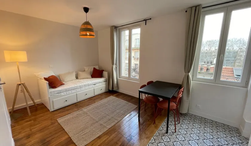 Location Asnières-sur-Seine Appartement 677bace8102b