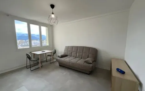 Location Grenoble Appartement 677bbb7a517f