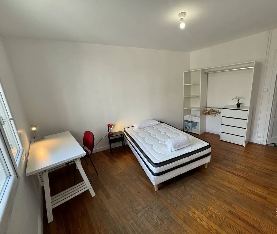 Location Grenoble Chambre 677d31d41a8e