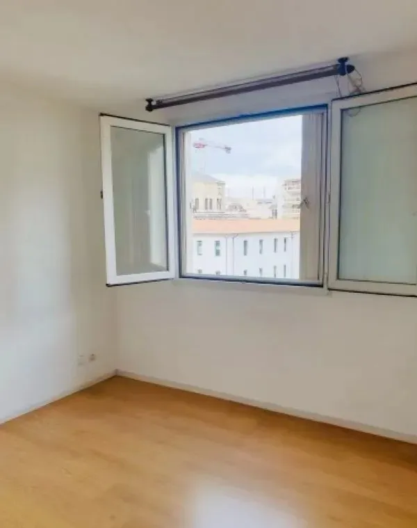 Location Marseille Appartement 677d38138e5d