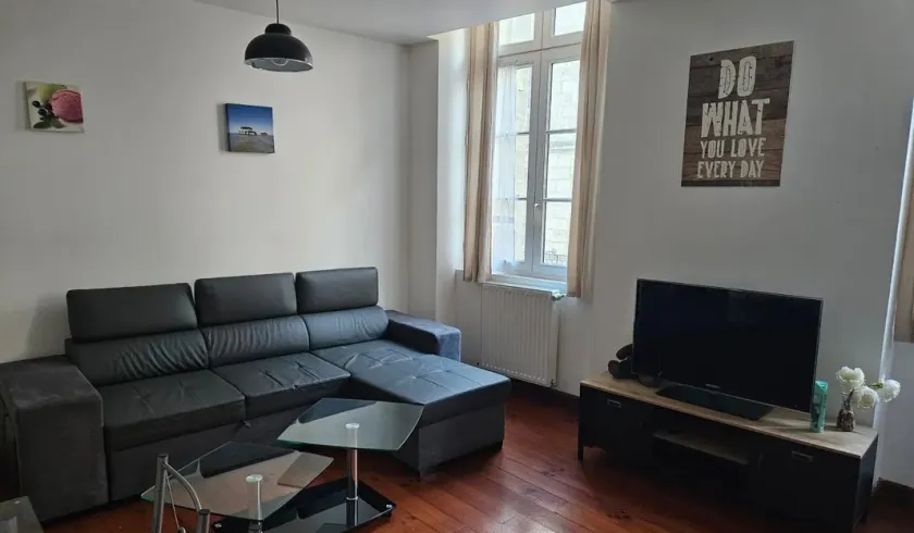 Location Bordeaux Appartement 677e7ea0505d