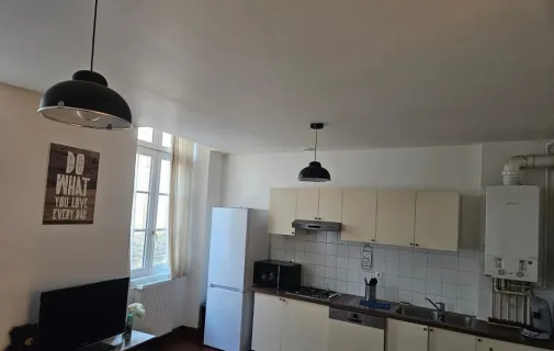 Location Bordeaux Appartement 677e7ea0505d