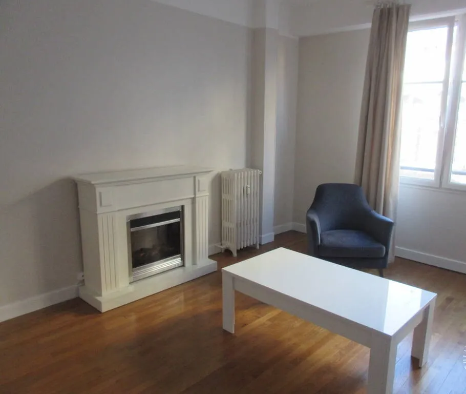 Location Paris Appartement 677fd778d216