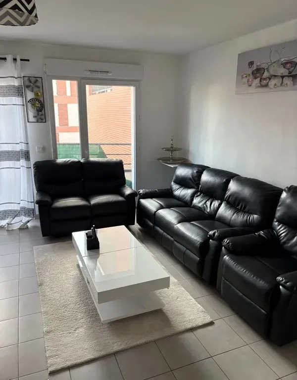 Location Chanteloup-les-Vignes Appartement 6784eb60f277