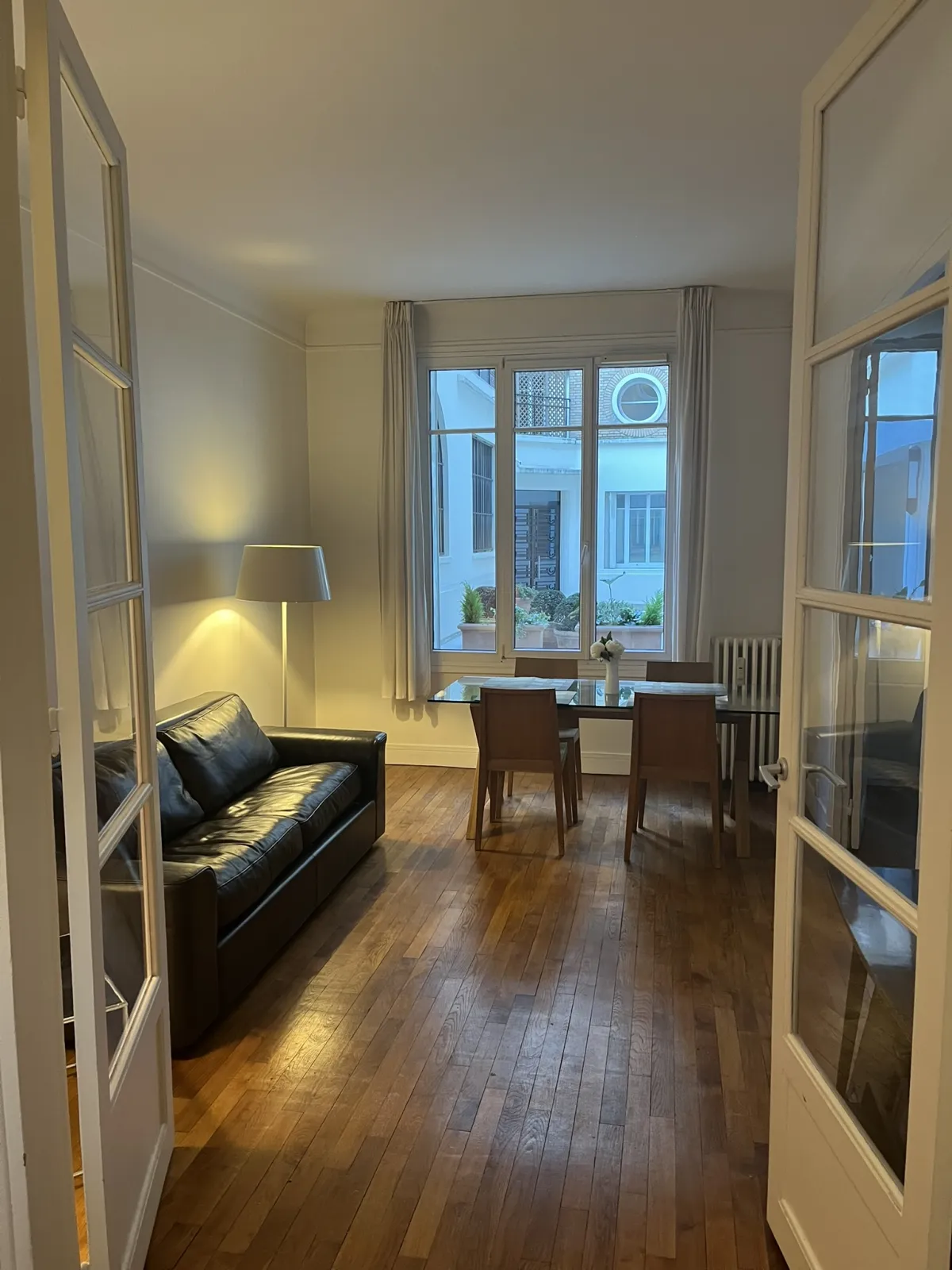 Location Paris Appartement 6784fb63bc19