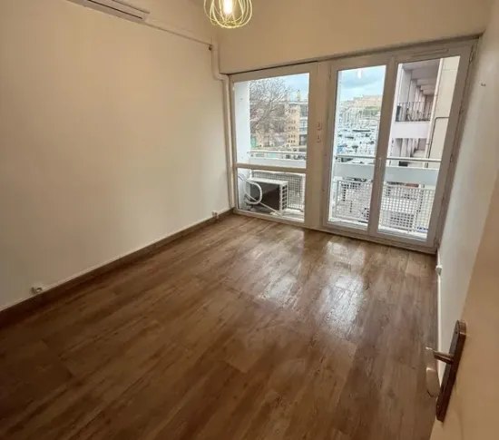 Location Marseille Appartement 678500eaac3e