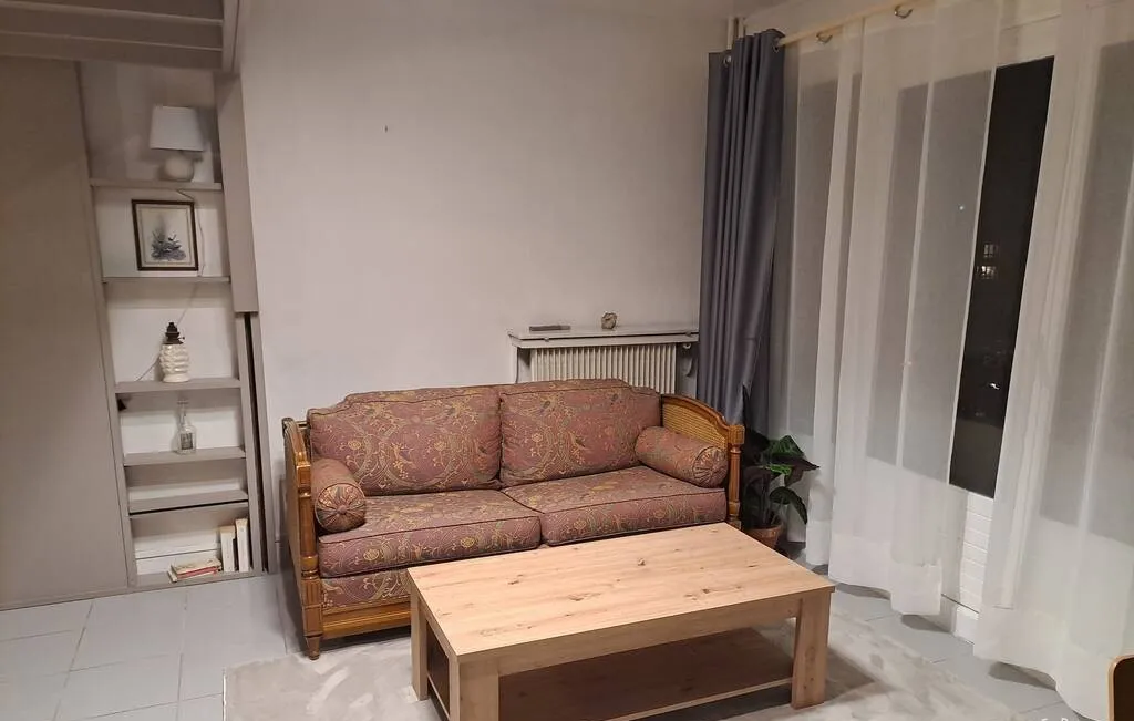 Location Paris Appartement 678faae87742