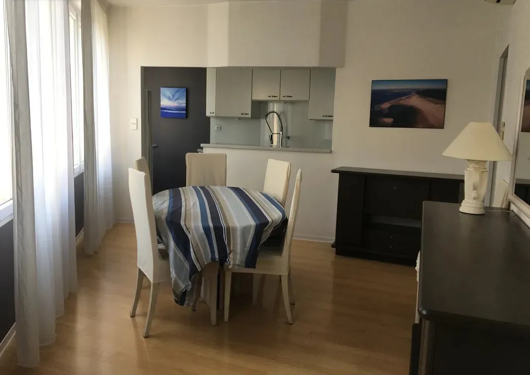 Location Bordeaux Appartement 679b6052a7f4