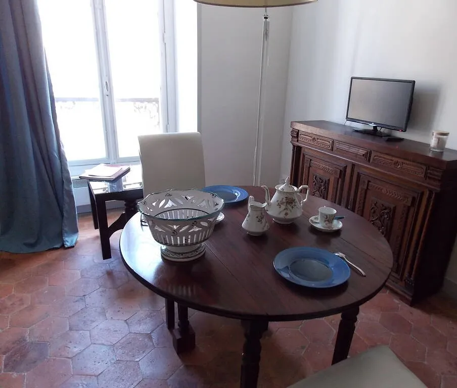 Location Versailles Appartement 67a200143f8a