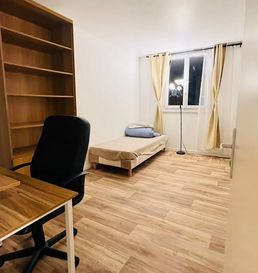 Location Noisy-le-Grand Chambre 67ab2a934cc4