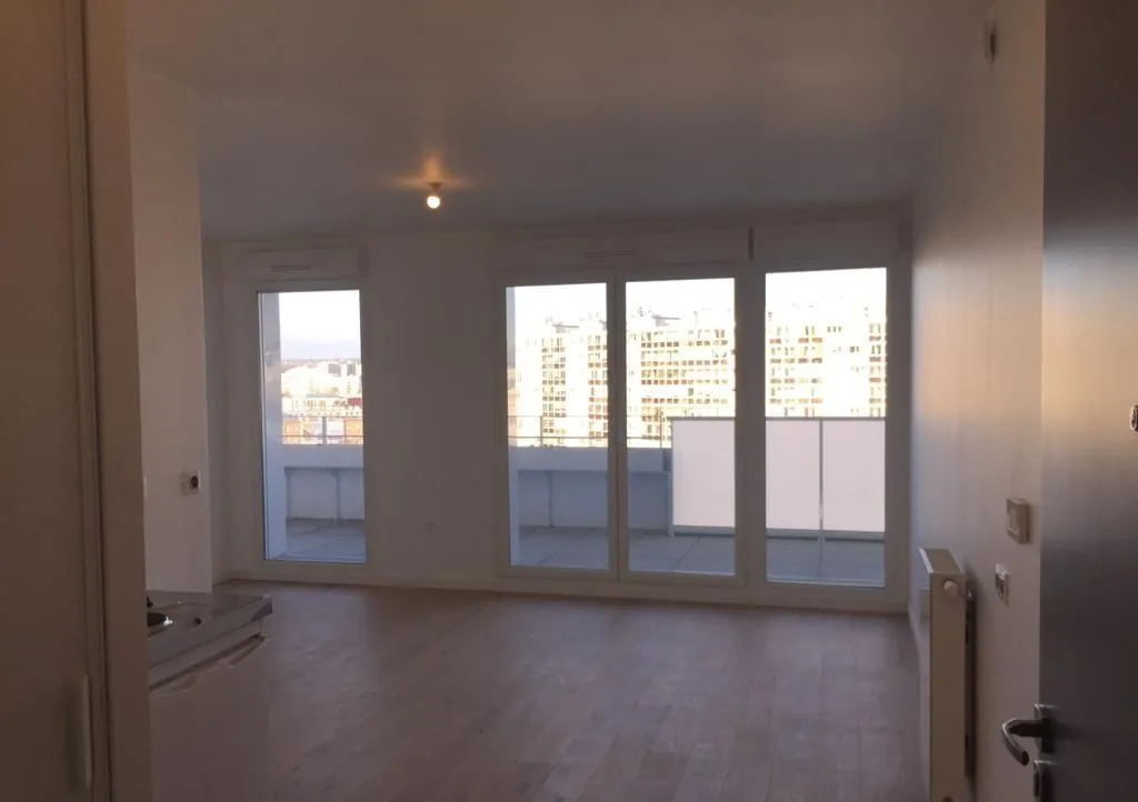 Location Issy-les-Moulineaux Appartement 7556ed86