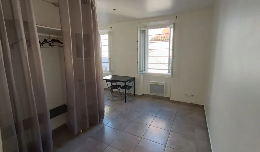 Location Toulon Appartement 760929bd