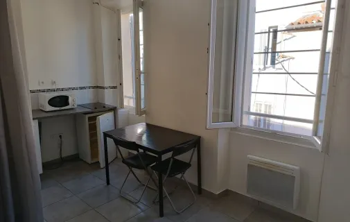 Location Toulon Appartement 760929bd