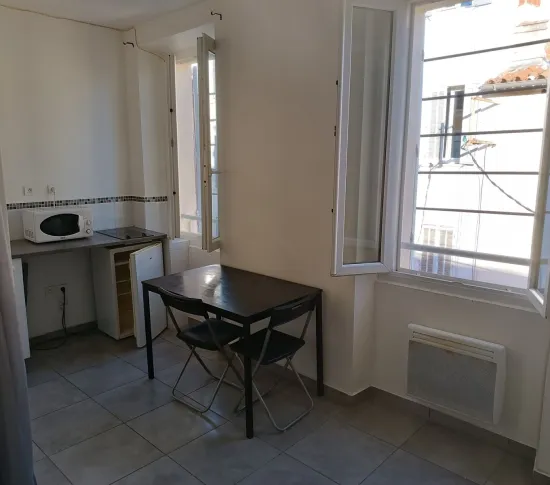 Location Toulon Appartement 760929bd