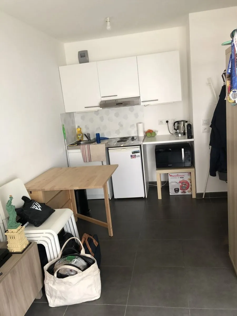 Location Issy-les-Moulineaux Appartement 7db98a74