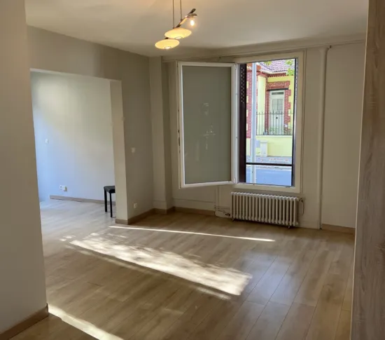 Location Courbevoie Appartement 8b6957d4