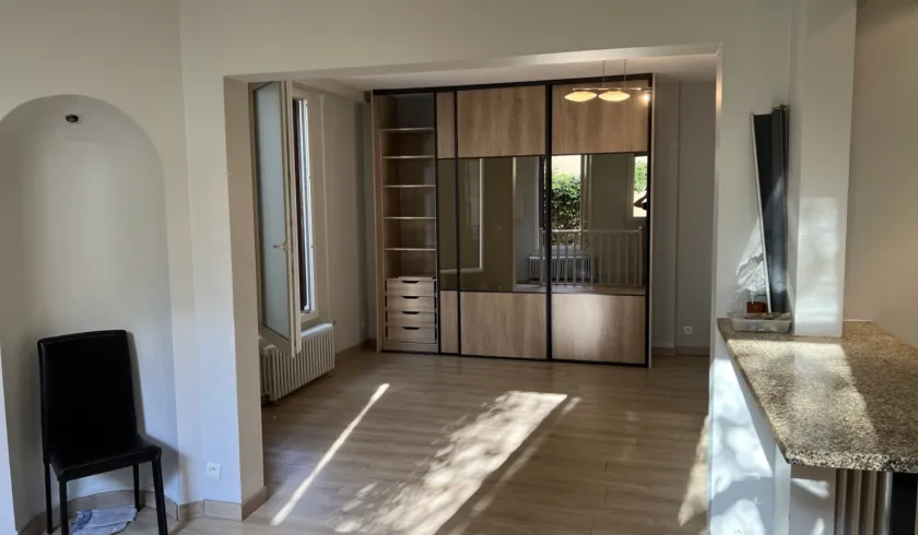 Location Courbevoie Appartement 8b6957d4