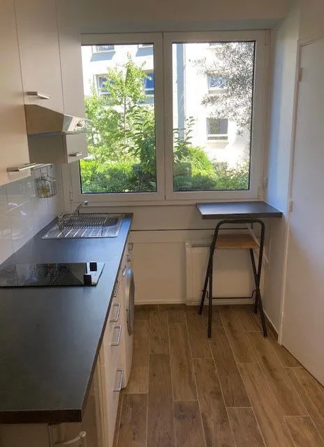 Location Suresnes Appartement 8debd9bf