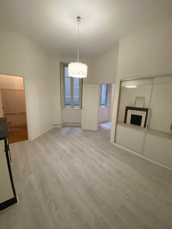 Location Nantes Appartement 8e8636ba