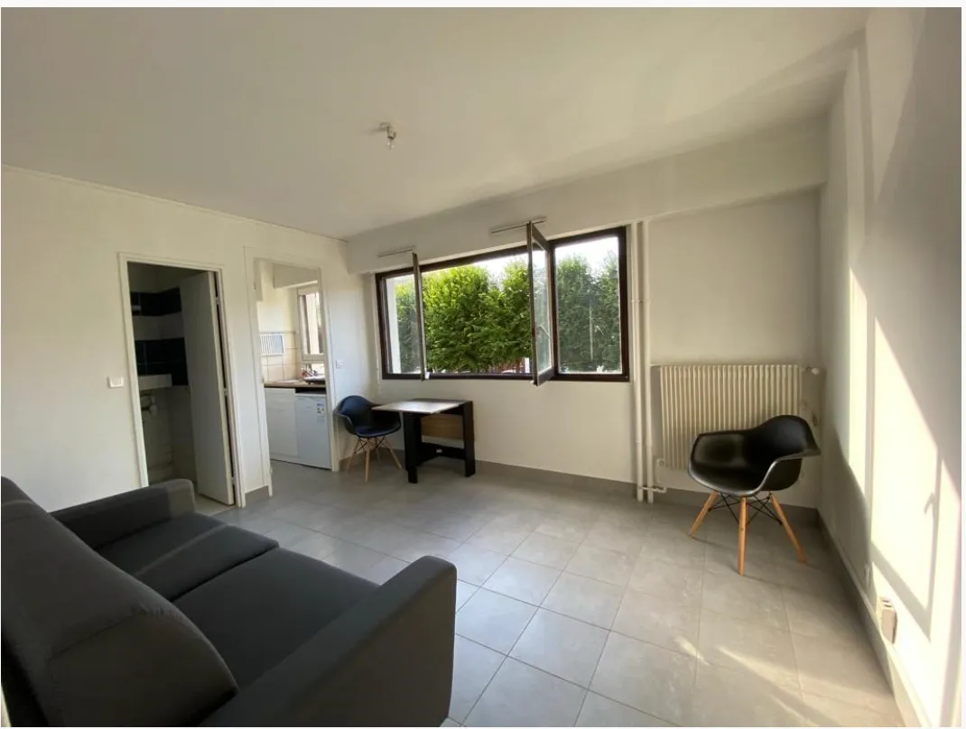 Location Montreuil Appartement 95358a75