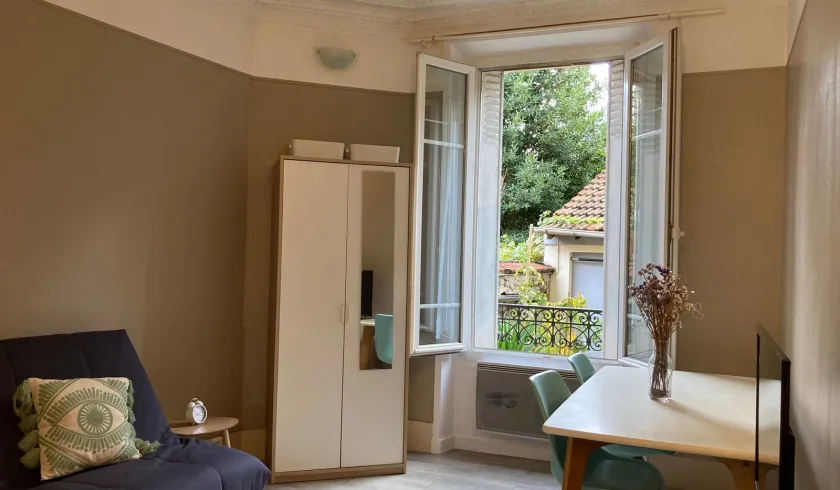 Location La Garenne-Colombes Appartement 9692f188