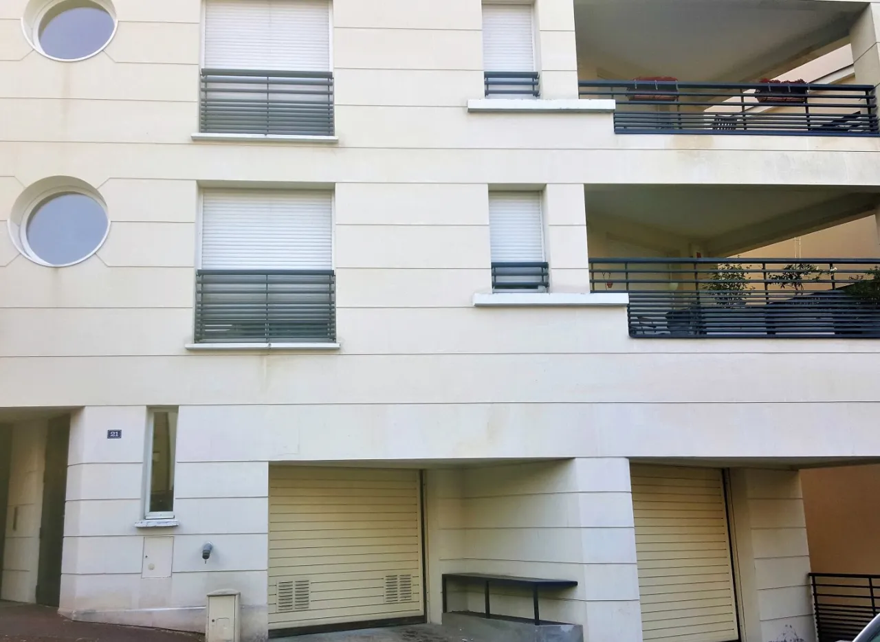 Location Suresnes Appartement 99d30770