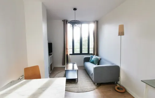 Location Clichy Appartement a2bee2cf