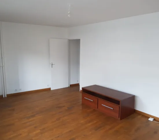 Location Courbevoie Appartement a2e8a95d