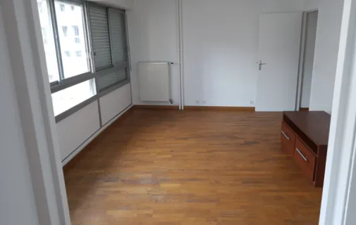 Location Courbevoie Appartement a2e8a95d