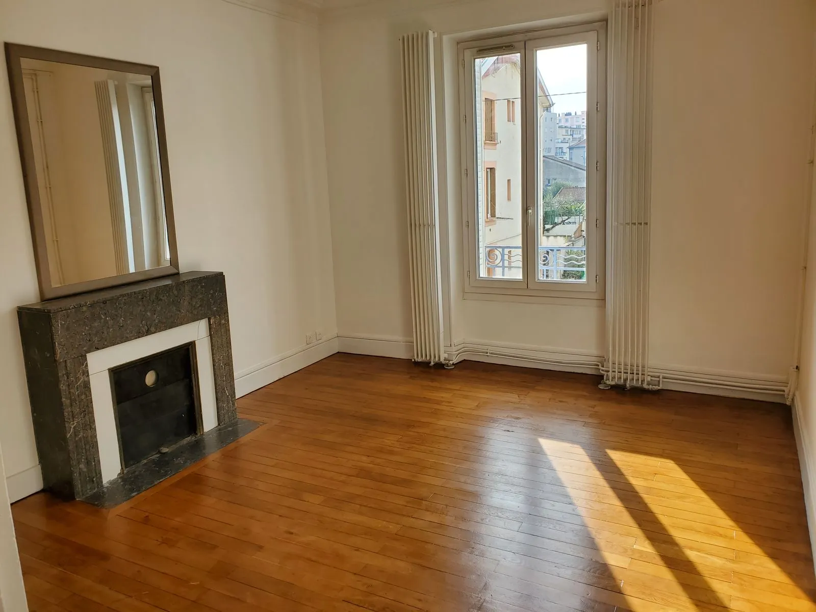 Location Grenoble Appartement a7f86691