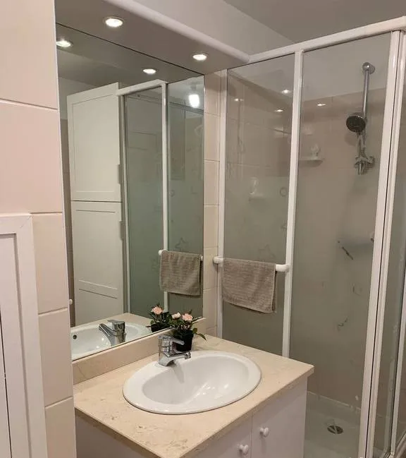 Location Neuilly-sur-Seine Appartement b287b8f9