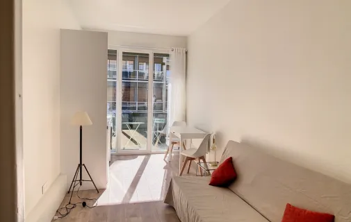 Location Neuilly-sur-Seine Appartement b327c25b