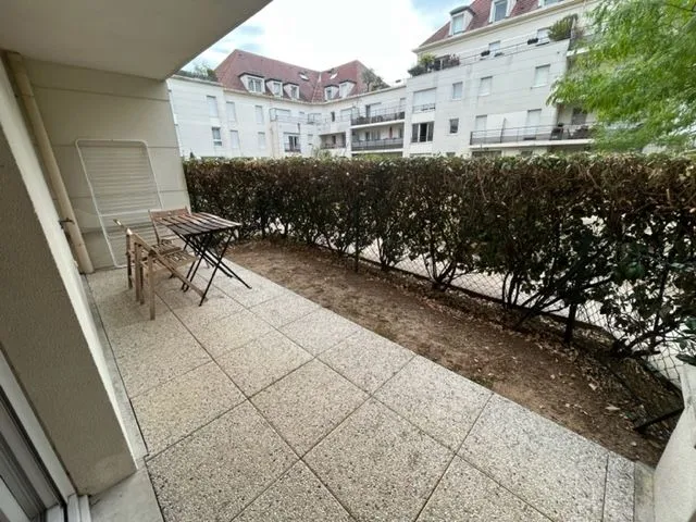 Location Montigny-le-Bretonneux Appartement b79c1ad5