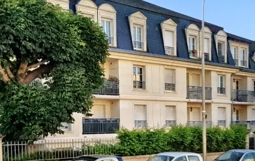 Location Saint-Cyr-l'École Appartement c07baef5