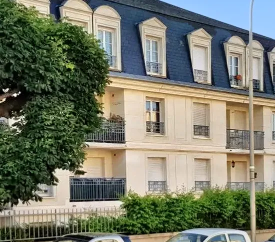 Location Saint-Cyr-l'École Appartement c07baef5