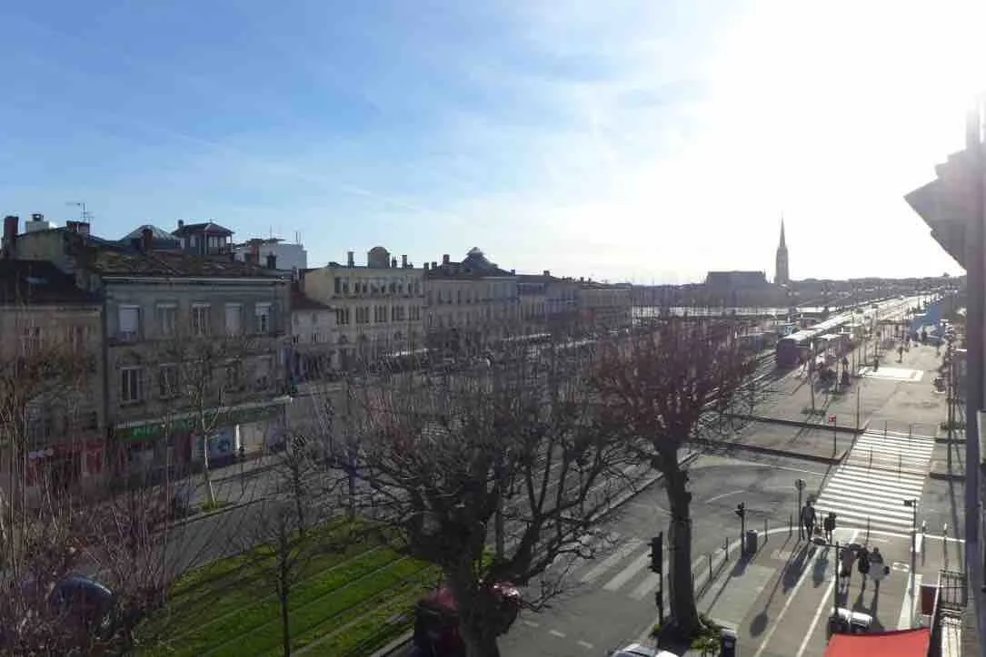 Location Bordeaux Appartement c17a9166