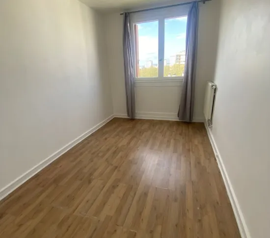 Location Villeneuve-la-Garenne Appartement c2efc02d