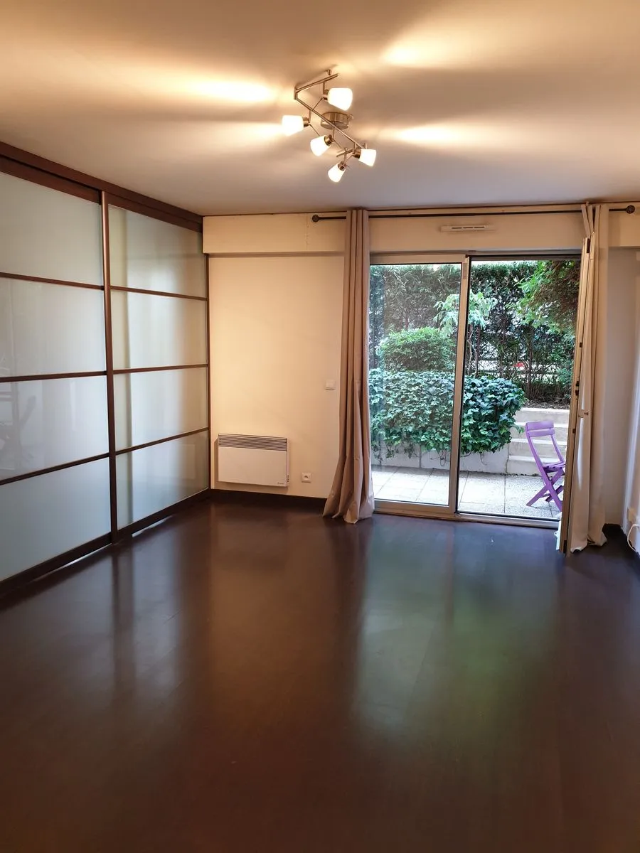 Location Courbevoie Appartement c7c297e8